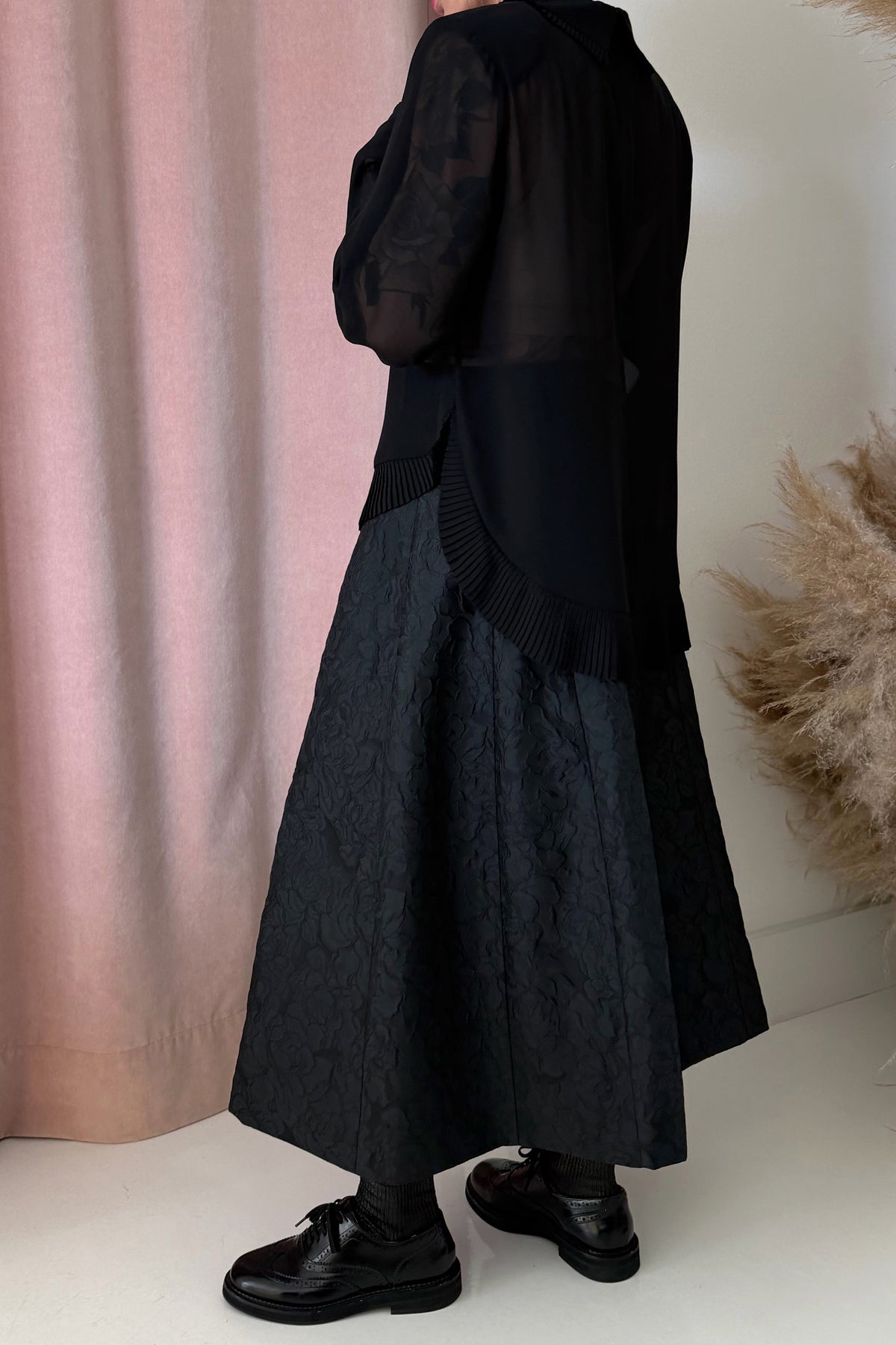 CREPE LAYERED BLOUSE