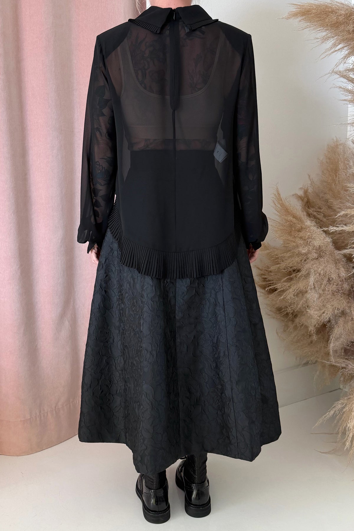 CREPE LAYERED BLOUSE