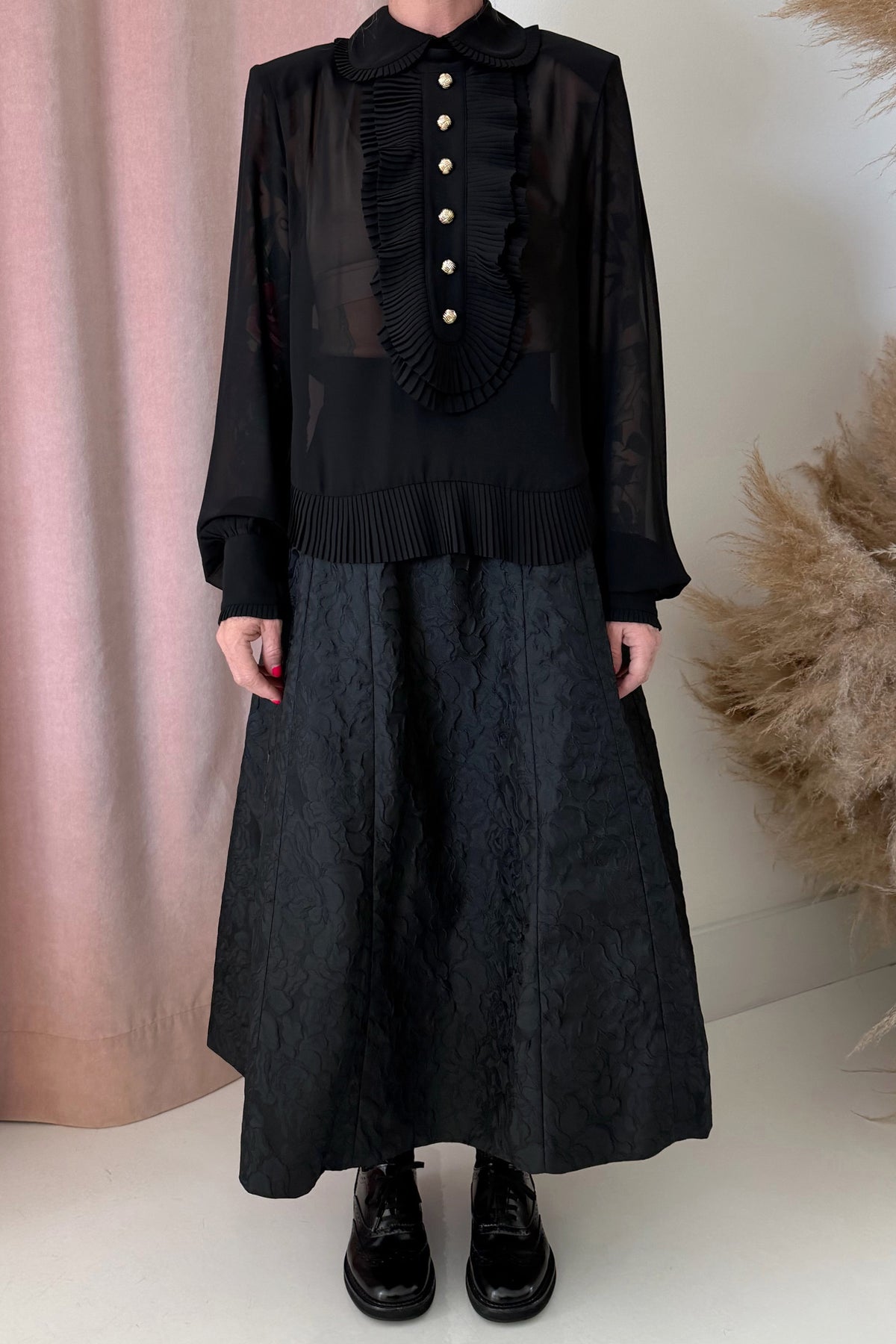 CREPE LAYERED BLOUSE