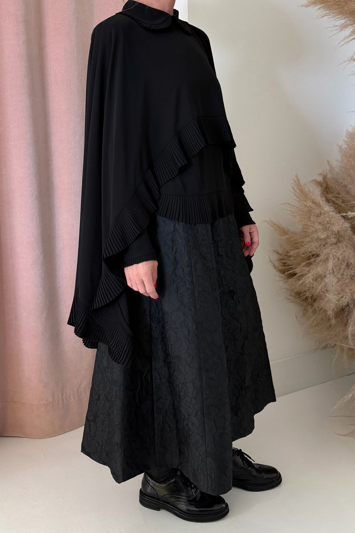 CREPE LAYERED BLOUSE