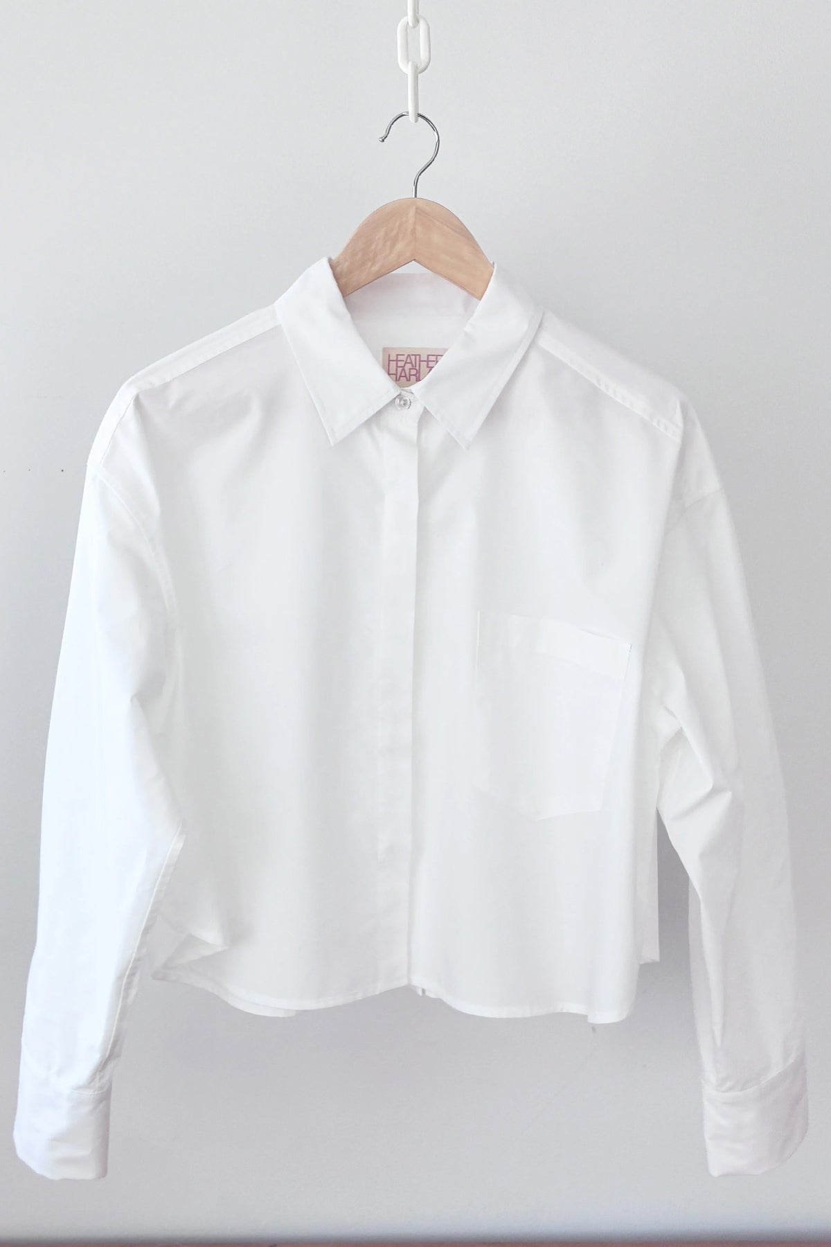 PERFECTLY CROPPED SHIRT
