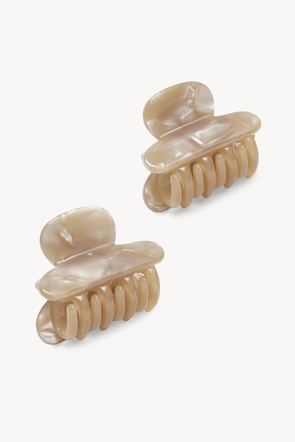 TWIN CLAW CLIPS-SAND SHELL