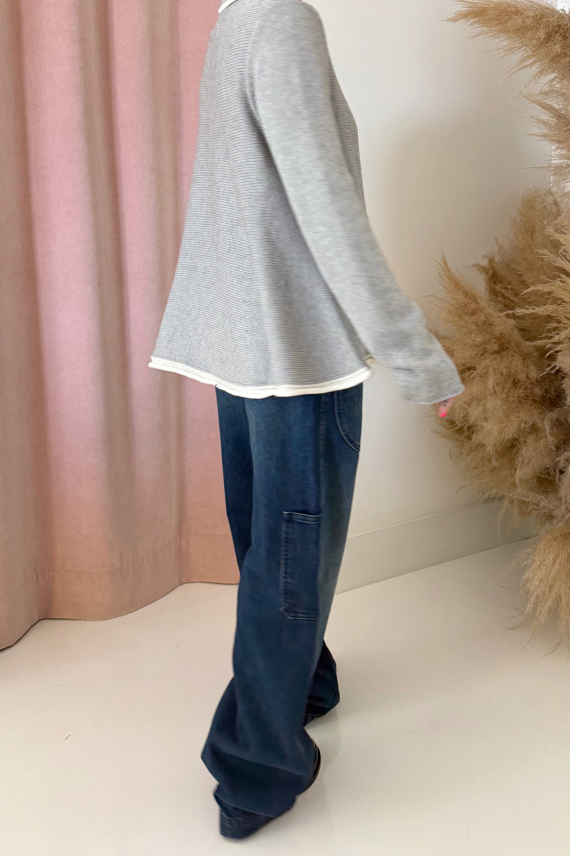 THE GRANNY POLO SWEATER-GREY