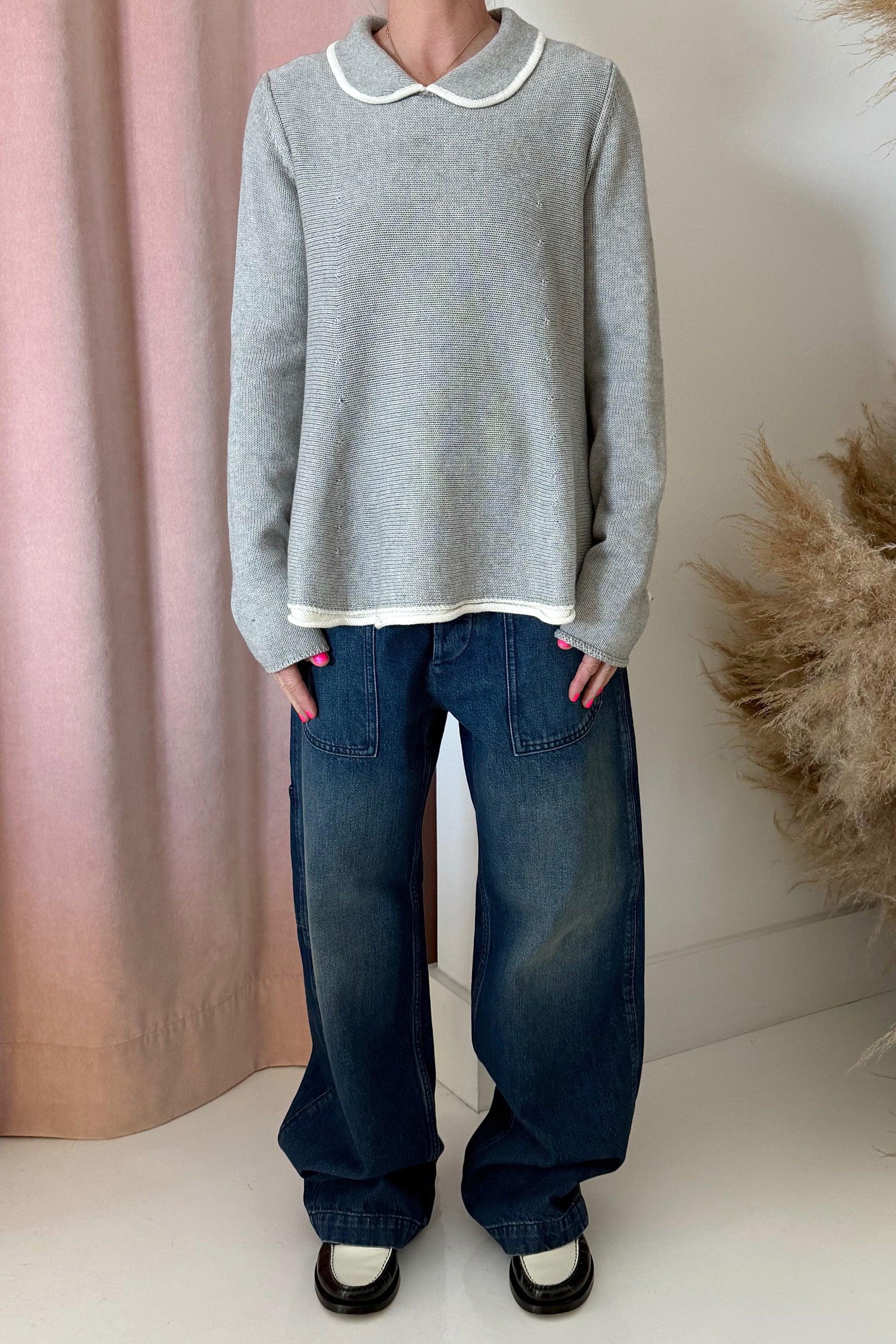 THE GRANNY POLO SWEATER-GREY