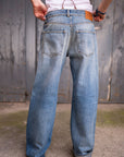 TYPE 18 THE STRAIGHT JEAN