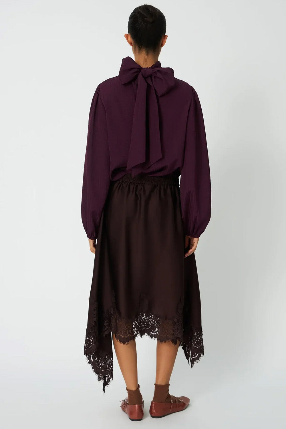 ASYMMETRICAL LACE SKIRT