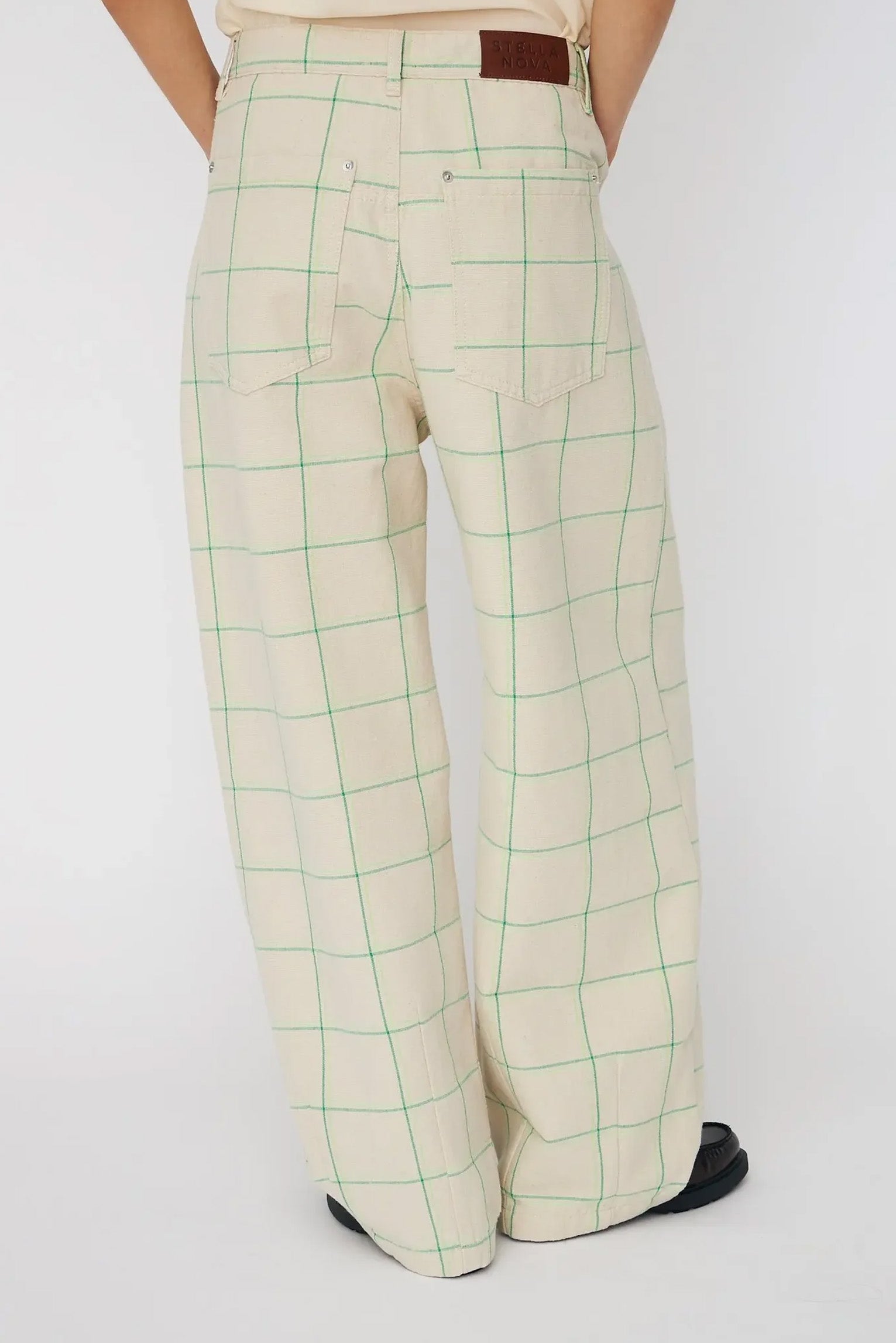 CHECKED PANTS