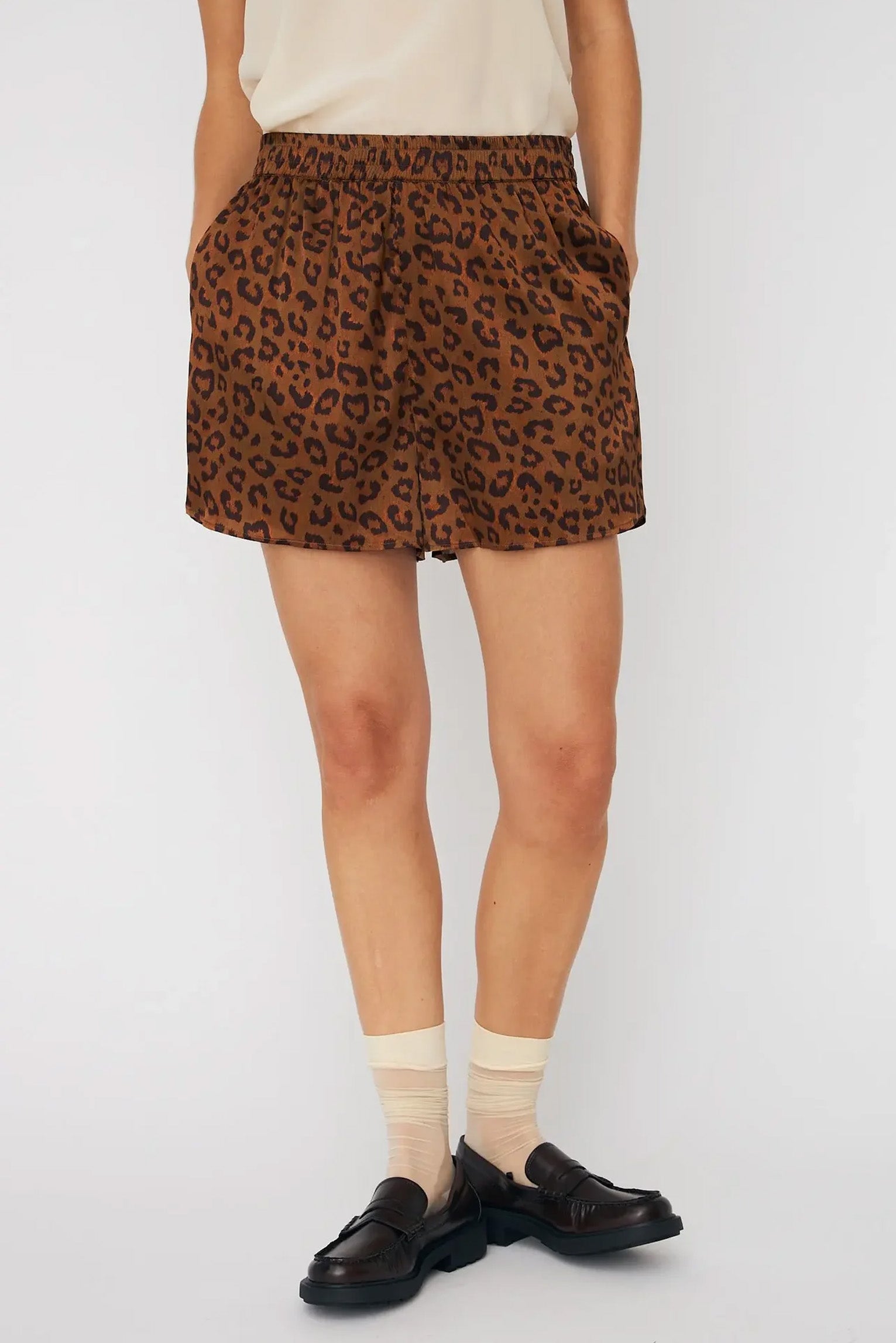 LEOPARD SHORTS