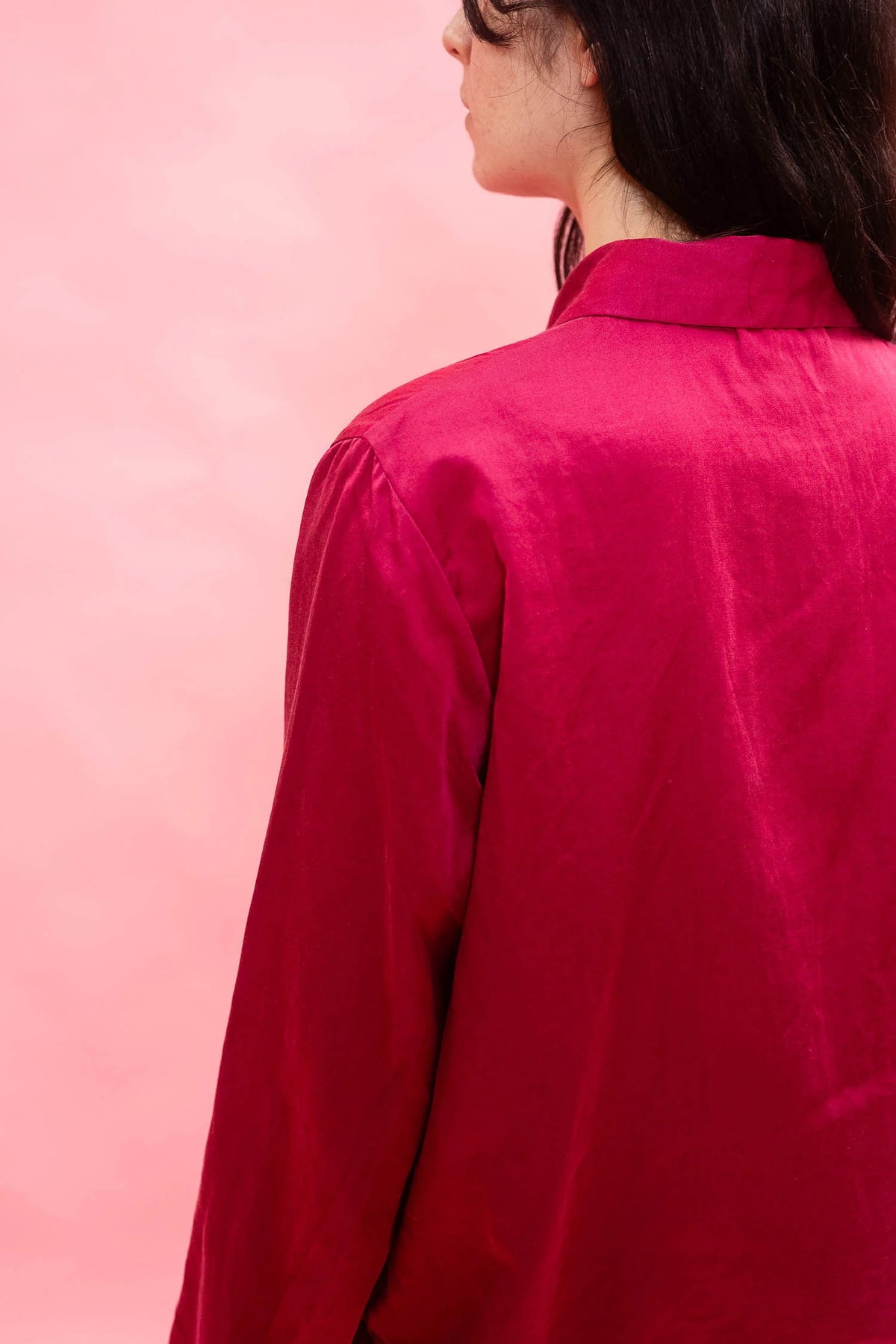 SECRET BUTTON SHIRT