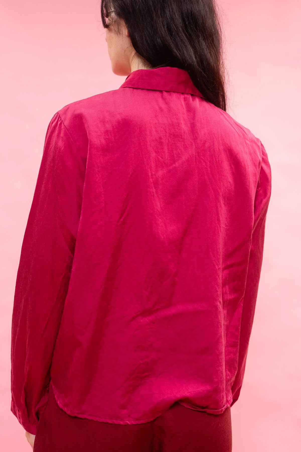 SECRET BUTTON SHIRT