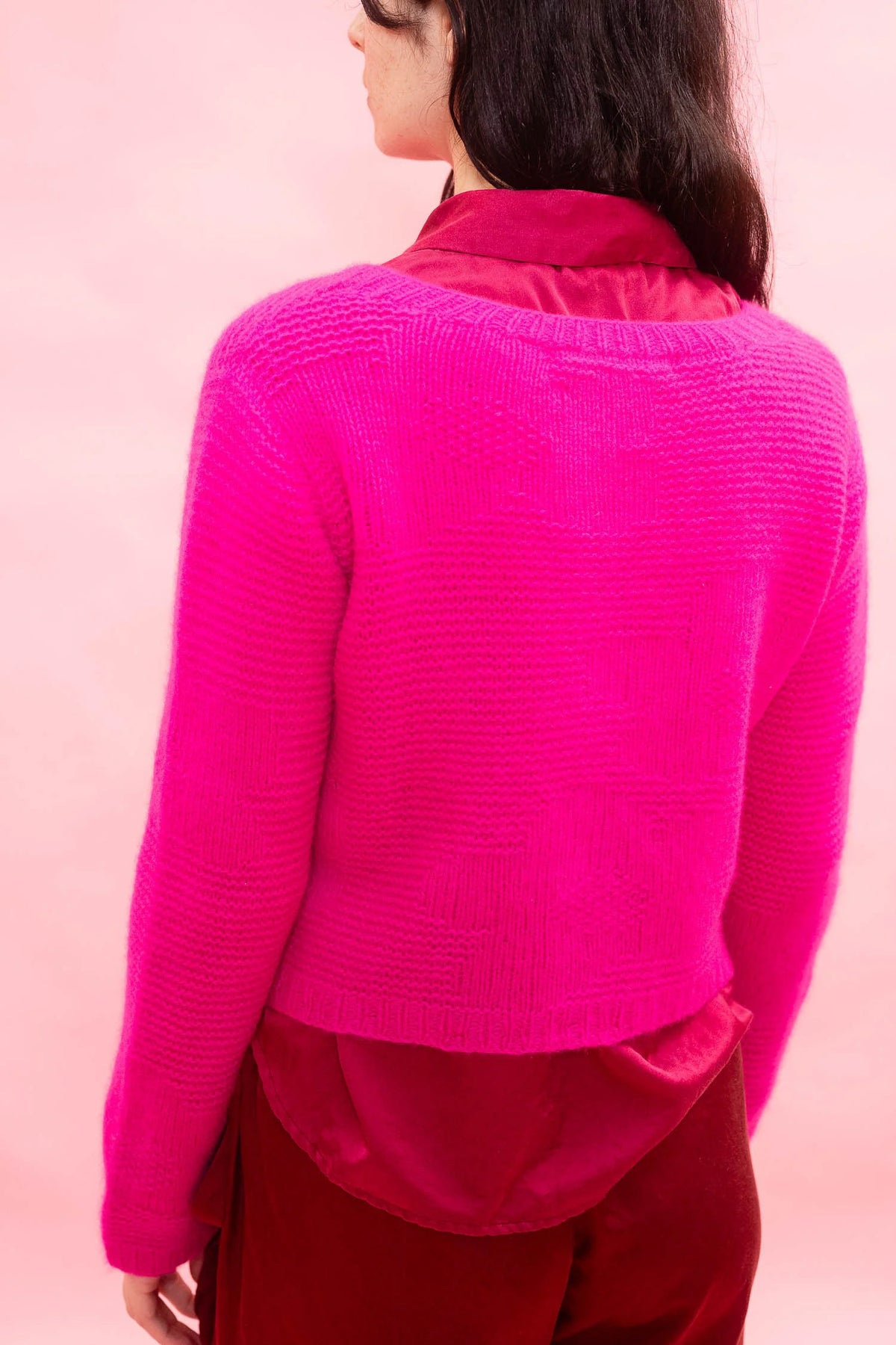 TEXTURED FLOWER CARDIGAN-NEON PINK