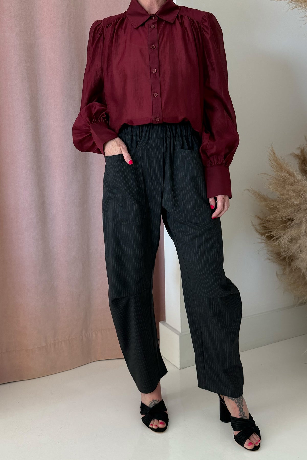 PINSTRIPE TRAVIS PANT